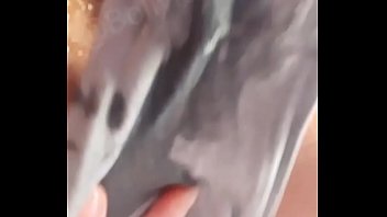 Basahin Celana Pendekku Saat Aku Berjalan Untuk Ditiduri Thiago