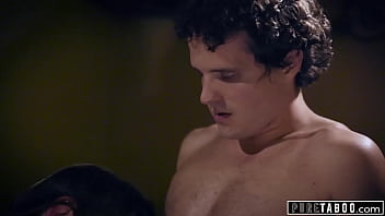 Athena Faris Dihamili Gila-gilaan Oleh Pacar Dan Kakak Tirinya