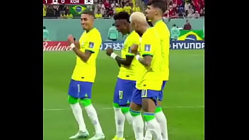 Neymar E O Esquadrão Brasileiro Arrombando A Coreia Ao Vivo! Gozando Na Comemoração!