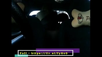 Jilbab Wot Digoyang Habis-habisan Di Dalam Mobil Sampai Basah Kuyup