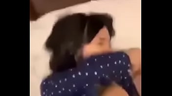 Wanita Tionghoa Yang Haus Digituin