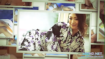 Gadis Jepang Berbulu Lebat 11