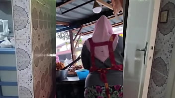 Milf Indonesia Muslim Montok Dan Menggoda