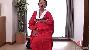 Nenek 81 Tahun Pamer Keahlian Pijat Bikin Pria Muda Tak Sabar Ingin Lebih