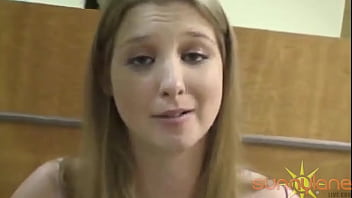 Sunny Lane Si Blonde Taat Nafsu Membungkuk Dan Siap Dihardcore Di Ruang Rawat Inap!