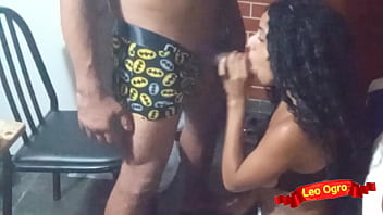 Gadis Lesbi Ngentotin Teman Di Samping Pacarnya