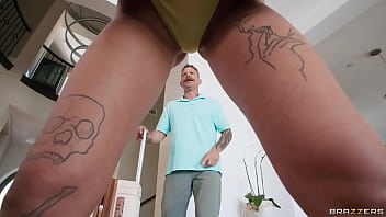 Memek Pengasuh Nakal Ryan Reid Dihajar Penis Keras Di Wajahnya / Brazzers / Masukkan Kode Xvpromo Di Situs Resmi Untuk Diskon