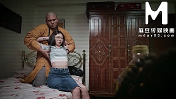 Biksu Shaolin Tiongkok Tancapkan Kontolnya Ke Dalam Memek Para Wanita Sembahyang