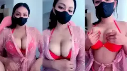 Gadis Yange Tobrut Meremas Payudara Dan Mengeluarkan Desahan Mesra
