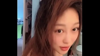 Gadis Tiongkok Mandi Telanjang Di Kamar Mandi