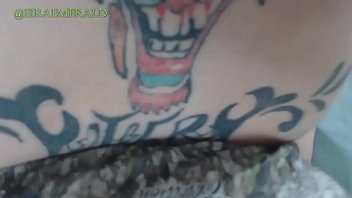 Kakak Tiriku Yang Bergoyang Dengan Bokong Besar