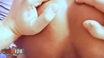 Gadis Arab Kurus Digoyang Bercinta Untuk Pertama Kalinya