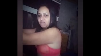 Nenek Mertua Genit Itu Suka Tatap Kamera Saat Kuserang Memeknya