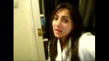 Tarian Goyang Desi Yang Menggoda – Video Porno Gratis Di Youporn