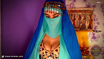 Gadis Muslim Berhijab Yang Menggoda Di Webcam | Saksikan Aksi Panas Mereka Sekarang Juga!