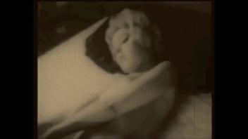 Ibu Yang Matang Dan Menggoda Di Hari Ibu