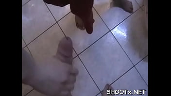 Tanya Si Brunette Nakal Menunduk Dalam Untuk Ditusuk Habis-habisan