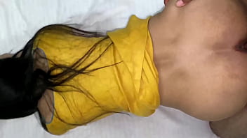 Ngesek Pantat Gede Ibu Tiriku Dengan Brutal