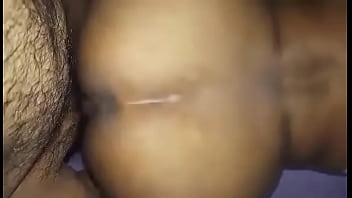 Pasangan Desi Yang Suka Ditonton Suaminya