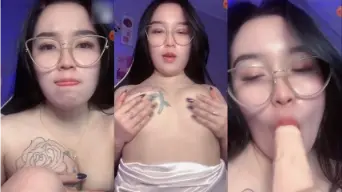 Cewek Berkacamata Gatel Pengen Ngentot Dan Ngocok Kontolmu