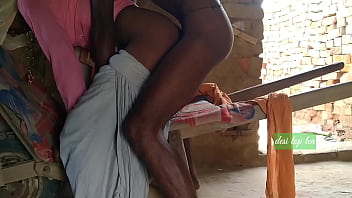 भाभी की गर्मी बुझाने देवर के लंड से, बाहर खड़े होकर घर में चुदाई की मस्ती
