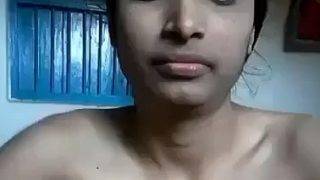 Gadis India Basah Berahi Tampil Solo Menggoda