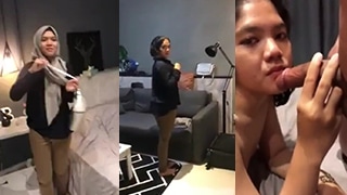 Mahasiswi Berhijab Cantik Dipaksa Bugil Oleh Pacarnya