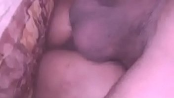 Desi Yang Menggoda Dan Penuh Gairah