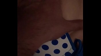Gadis India Meremas-raup Memeknya Dengan Vibrator Tangan, Suara Erotisnya Terdengar Jelas Dalam Bahasa Hindi