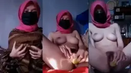 Gadis Berjilbab Bikin Konten Mesum