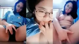 Gadis Chindo Berkacamata Mengocok Memek Sampai Muncrat Deras