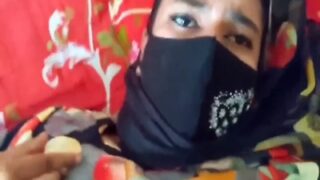 Suami Gerebek Istri Tengah Asyik Nonton Film Panas Bangladesh
