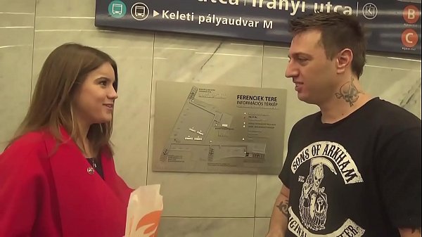 Gadis Rusia Dibuahi Sperma Amerika Di Vagina Suburnya Oleh Pria Tak Dikenal
