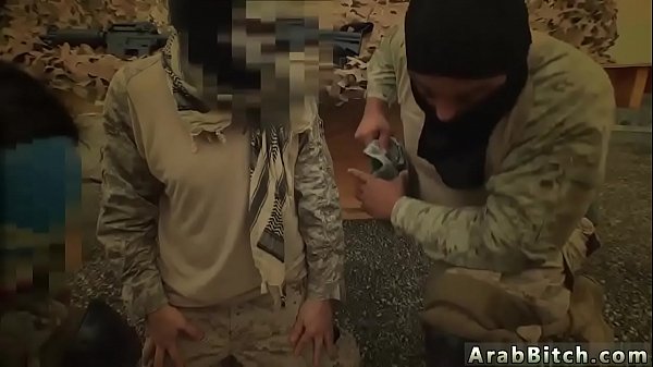 Kantin Arab Dan Ranjang Rumah: Gadis Lokal Berpantat Besar Yang Siap Melayani