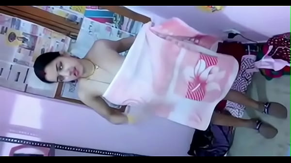 Transformasi Gaun Desi Yang Menggoda Dan Sensual
