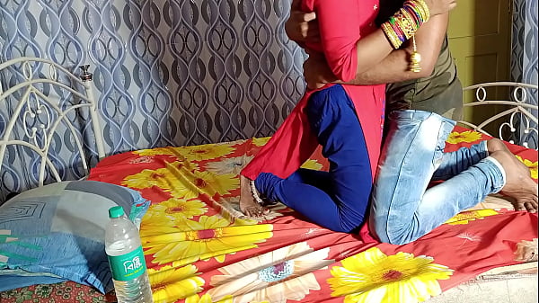 पति वाली छात्रा को उसके घर में ही जाकर चोदा – साफ हिंदी आवाज में – भाग 1