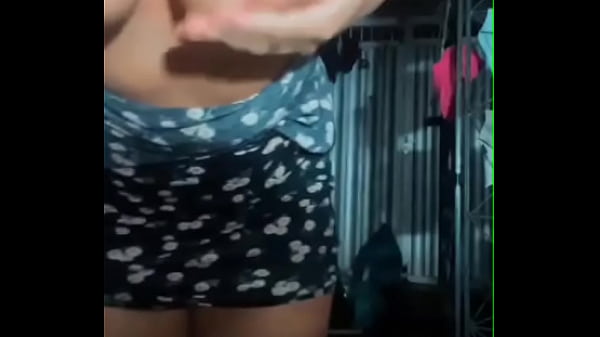 Gabi Menggoda Di Live Streaming