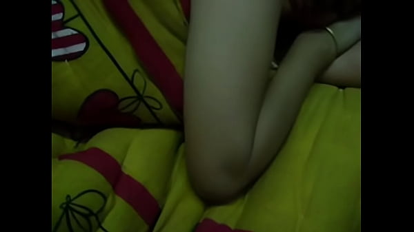 Desi Bhabhi Yang Panas Dengan Tetangga Ganteng