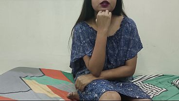 Gadis India Mengganti Baju Di Depan Kakak Tiri Yang Sedang Menonton Film Porno