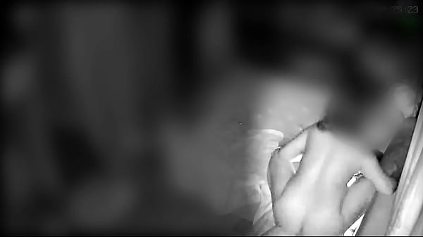 Skandal Panas: Suami Nonton Langsung Istri Dan Anak Tirinya Beraksi Mesra Di Cctv – Bagian 2
