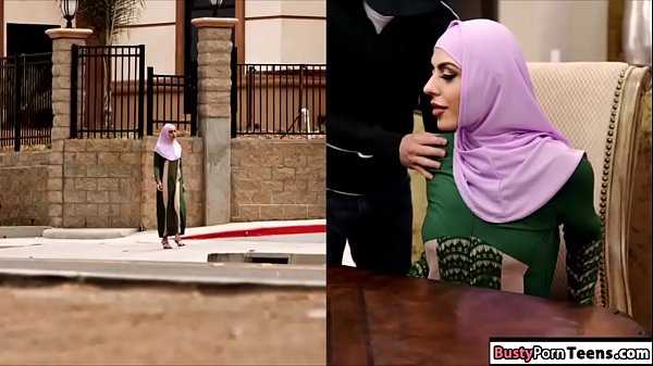 Gadis Arab Yang Menggoda Menghisap Kontol Dan Ditembak Sampai Puas