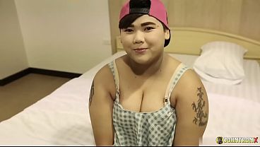 Johntronx – Ngentot Ganas Sama Cewek Gemuk Thailand Amatir Yang Hot Banget