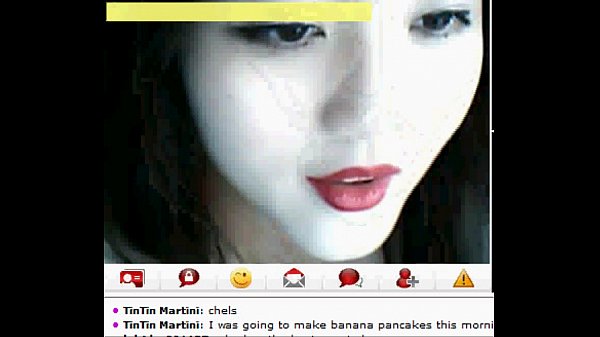 Gadis Tionghoa Seksi Menggoda Di Depan Kamera