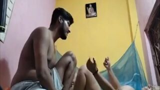 Pria Ngentot Adik Tiri Montoknya Dalam Adegan Panas Bangla