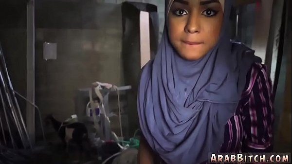 Arab Jantan Melayani Di Titik Jatuhnya Pantat, 23km Dari Markas