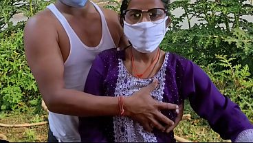 Desi Gaya Gaya Ke Chodai Padosan Ki Bhabhi Ka Badan