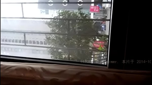浩哥在闺蜜饭局上搞定了她的炮友