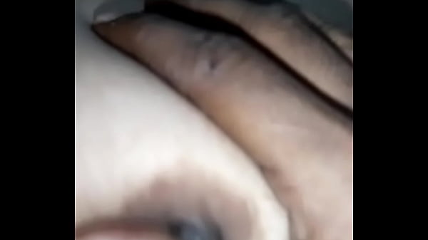 Bidadari Desi Yang Menggoda Di Siang Hari