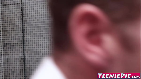 Ella Knox Berhijab Tapi Tetap Dibekap Penuh Sperma Di Momen Spesial Ini