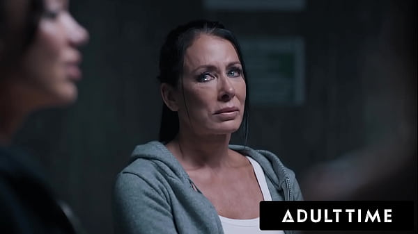 Waktu Dewasa – Pelacur Kecil Kecanduan Ngentot Dicolok Tinju & Dicocol Dua Kontol Bareng Pas Dvp Kasar Dirampok Beramai-ramai